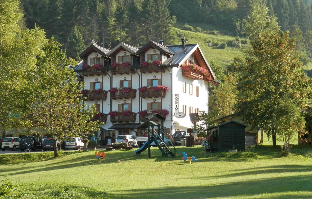 Hotel Kapriol Castello Tesino Exterior foto