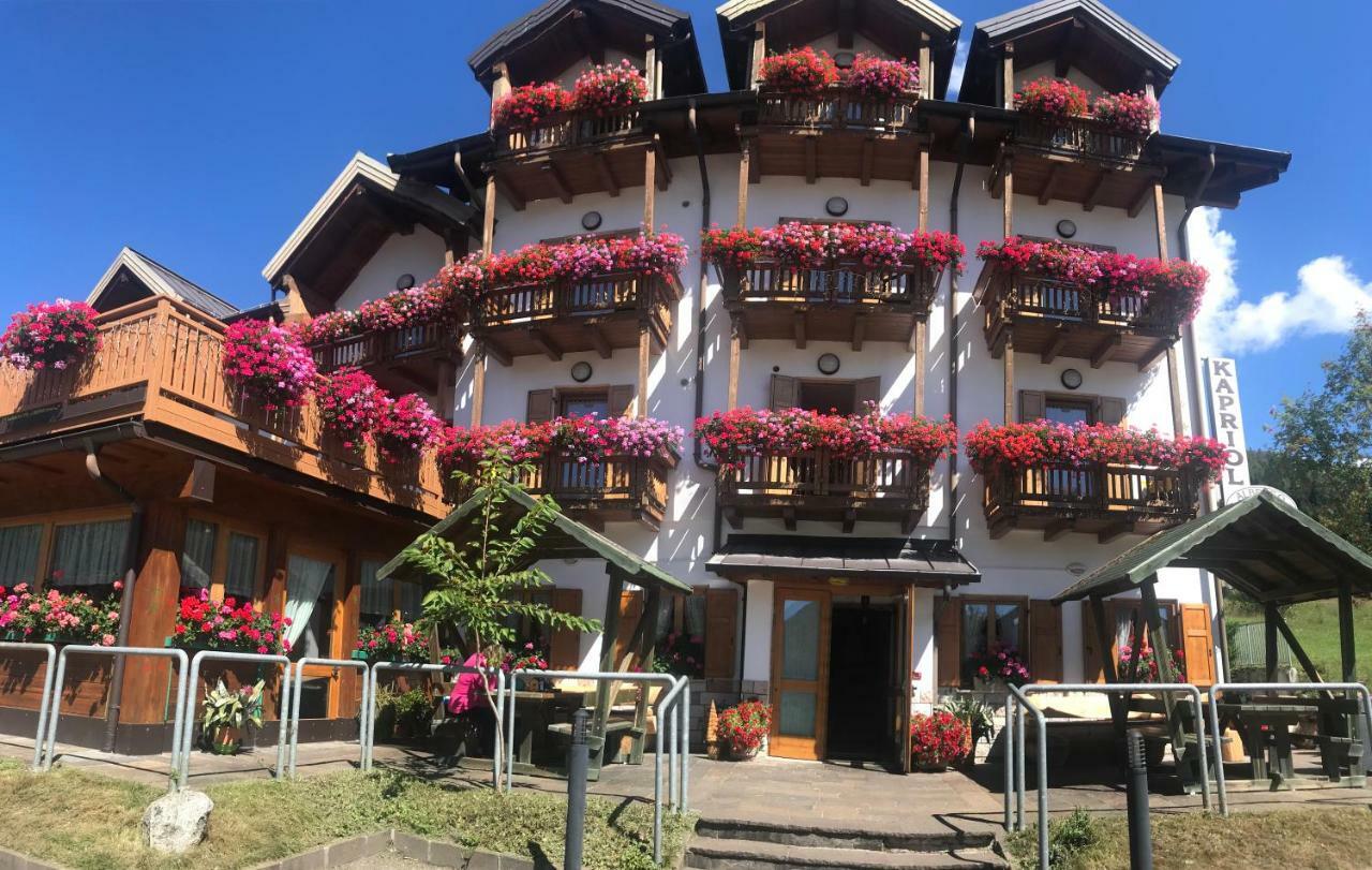 Hotel Kapriol Castello Tesino Exterior foto